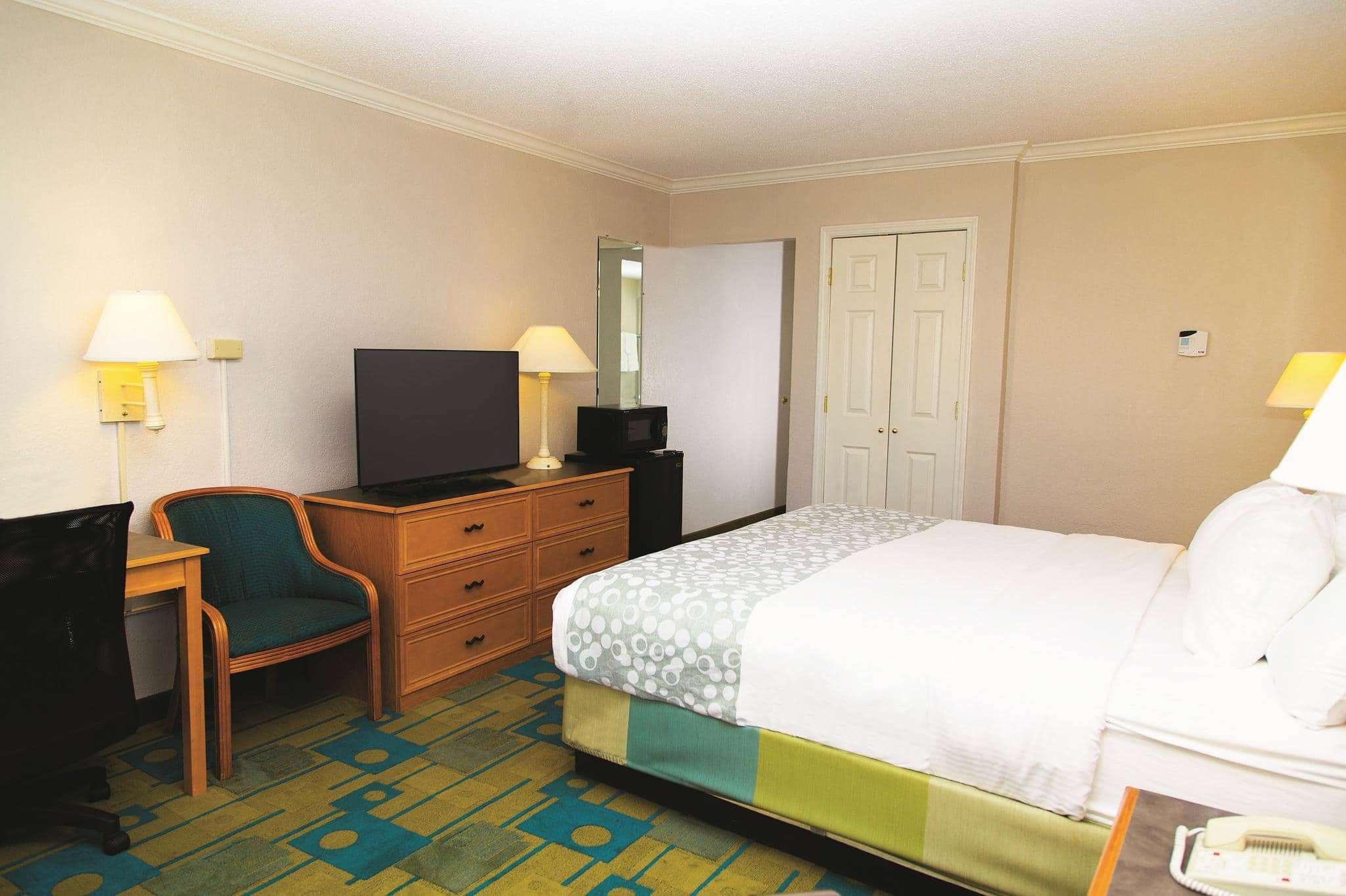 Days Inn By Wyndham Del Rio Eksteriør billede