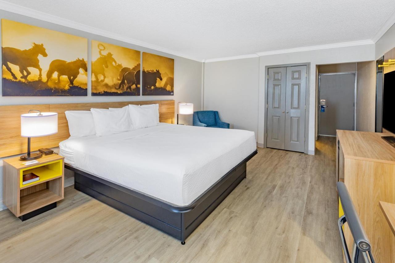 Days Inn By Wyndham Del Rio Eksteriør billede