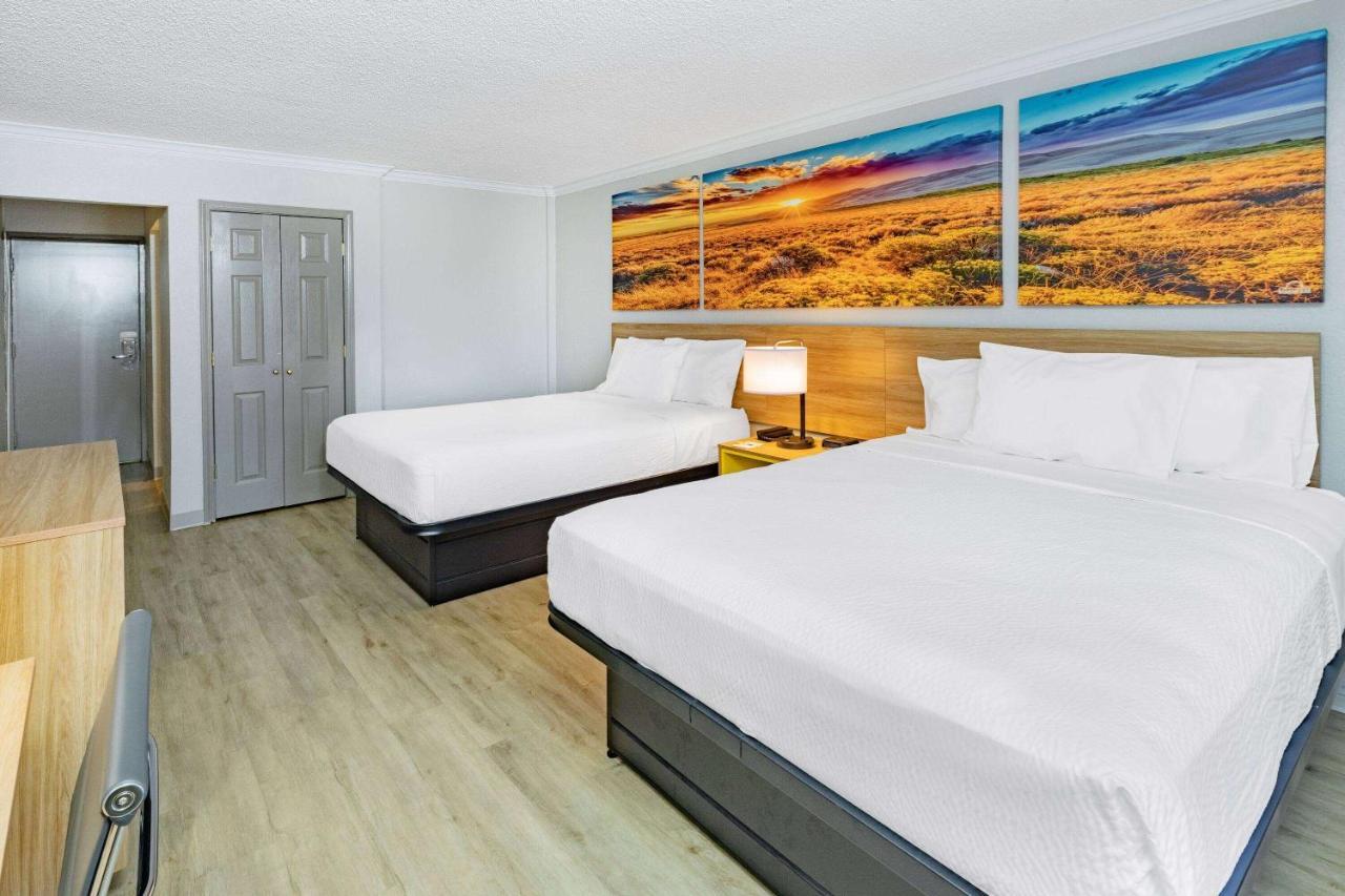 Days Inn By Wyndham Del Rio Eksteriør billede